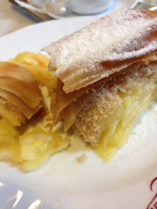 Apfelstrudel nah